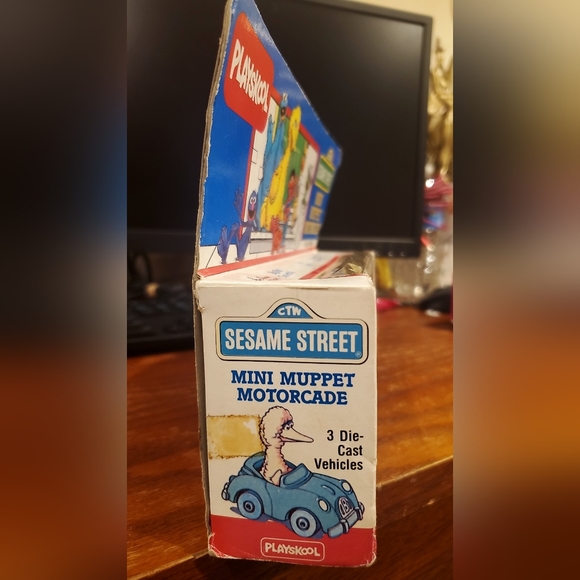 Vintage 1985 Playskool Sesame Street Mini Muppet Motorcade - in box - Picture 4 of 10
